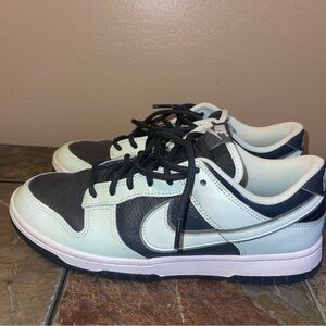 Nike Men's Black and Mint Sneakers